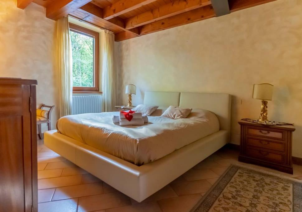 Al Mulino - Immerso Nel Golf Resort Polpenazze del Garda Exteriör bild